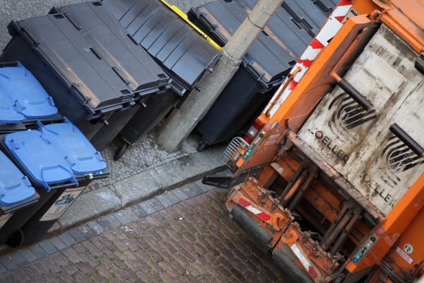 Nagold Müllwagen Tragedy: Was it a Technical Defect or Error?